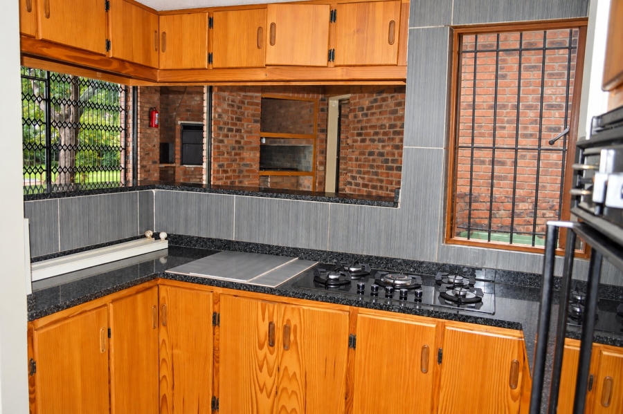 3 Bedroom Property for Sale in Flamwood North West